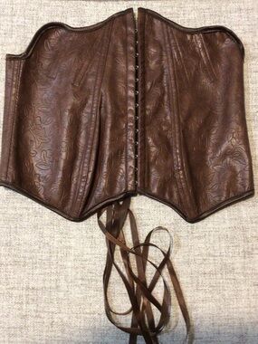 Brown Embossed Leather Coreset
